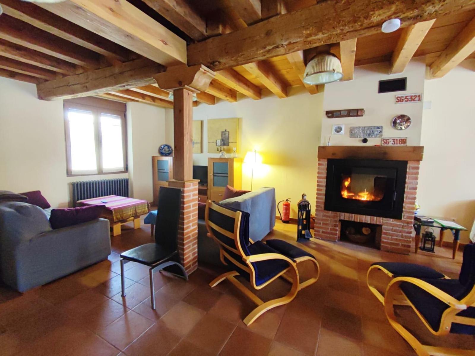 Turistico Laureles * Segovia